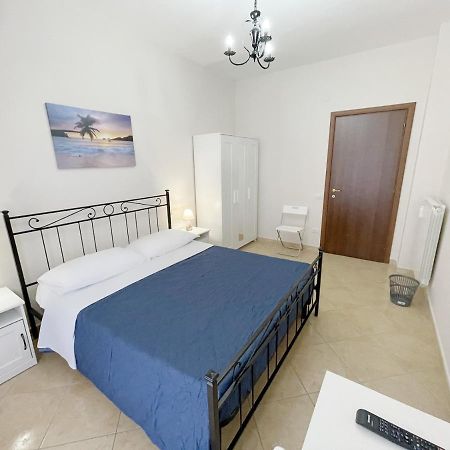 Flavia Apartment Кастеламаре ди Стабия Екстериор снимка