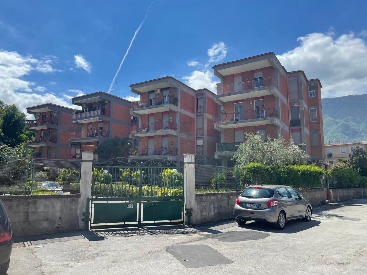 Flavia Apartment Кастеламаре ди Стабия Екстериор снимка