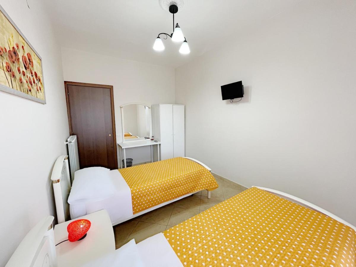 Flavia Apartment Кастеламаре ди Стабия Екстериор снимка