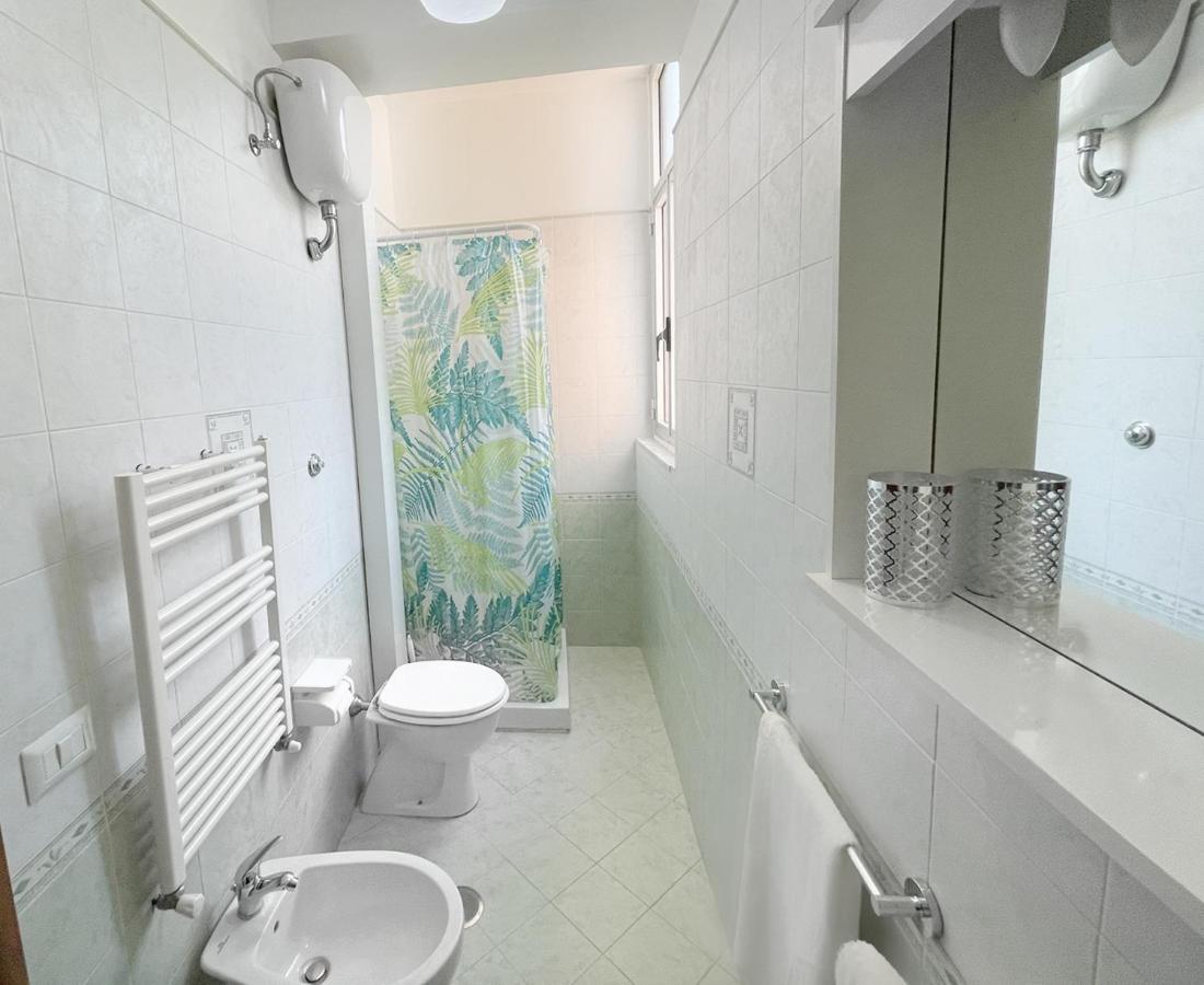 Flavia Apartment Кастеламаре ди Стабия Екстериор снимка