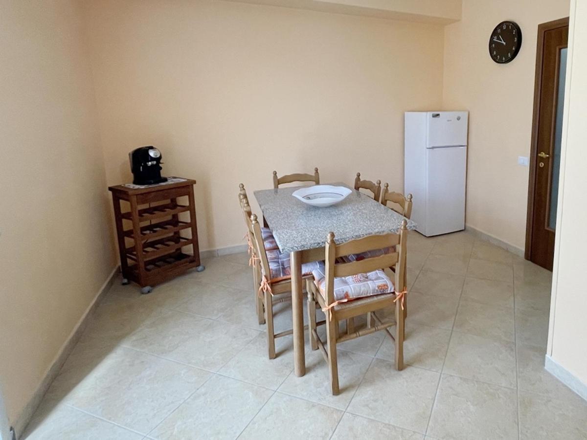 Flavia Apartment Кастеламаре ди Стабия Екстериор снимка